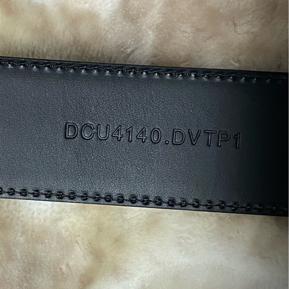 Versace - Picture 6 of 9